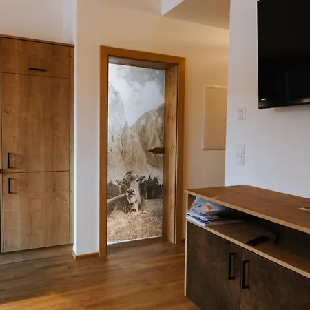 Haufhof , Bei Schladming * Haus im Ennstal