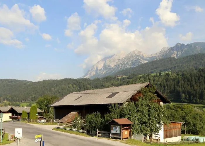 Haufhof , Bei Schladming * هاوس إم إنيستال